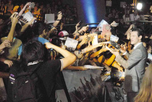 BRITISH actor Luke Evans says he dreams of flying to Boracay Island in ...