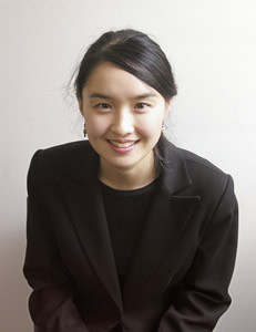 ... introduction to “Growing Up Asian in Australia” By Alice Pung