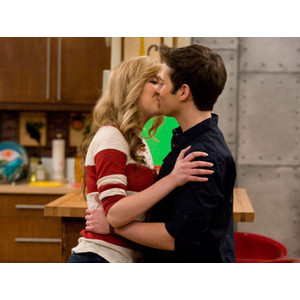 freddie from icarly 2014 iCarly: iDate Sam and