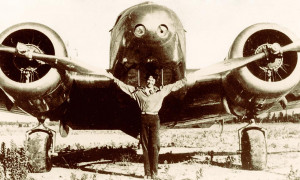 Amelia Earhart and her Lockheed L-10E Electra NR 16020 c. 1937. | The ...