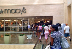 Following weeks of promotion and social media buzz, NBC’s Fashion ...