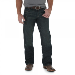 ... reviewing: Wrangler Men's Retro Worn Black Boot Cut Jean - Extra Long