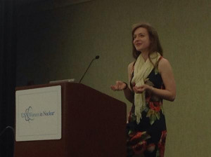 Leslie Dewan Pictures