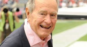 George H. W. Bush é hospitalizado em Houston