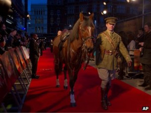 Joey, star of War Horse, on the red carpet