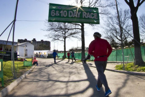 Can happiness be taught?