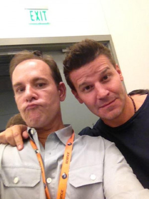 Tim Minear shares his collection of behind the scenes images Firefly