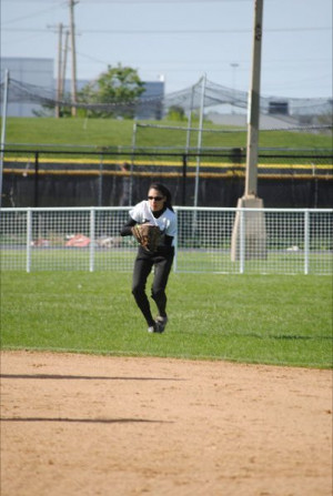 Displaying (20) Gallery Images For Softball Quotes For Outfielders...