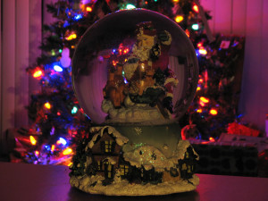 Ho Ho Ho! Bring on the Snow: 40 Christmas Snow Globes