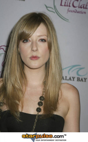 Jennifer Finnigan Wallpaper...