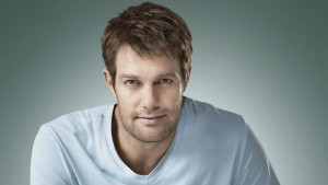 Geoff Stults Wallpaper,Images,Photos,Pics,Pictures