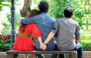 Is my girlfriend cheating on me? Signs of a cheating girlfriend