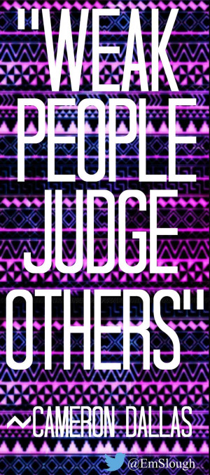 cameron dallas kissing