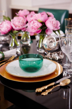 anne hepfer table setting | pink peonies + gold + emerald green