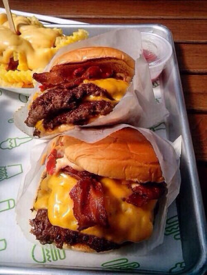 Delicious bacon cheeseburgers: on imgfave