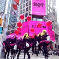 ... round, fashion junki, mercedesbenz fashion, betsey johnson, mbfw fw14