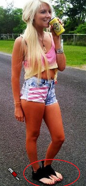 ... Videos, Funny Photos, Funny Girls, Fail Funny, Funny Gif, Tans Fail