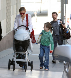 Kate Hudson Pictures With Ryder, Bingham, Matt Bellamy