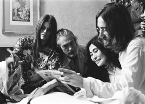 Tim & Rosemary Leary, John Lennon & Yoko Ono in conversation in 1969 ...