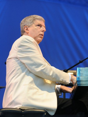 Conductor Marvin Hamlisch performs during the Marvin Does Marvin ...