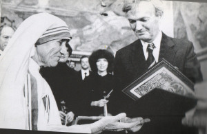 Mother Teresa Funeral Mother teresa (1910 1997)