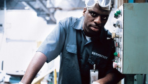 ... make the cut on his new album El Che . Produced by DJ Premier