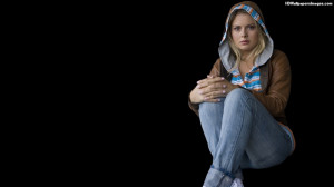 Rose McIver iZombie Actress Images, Pictures, Photos, HD Wallpapers