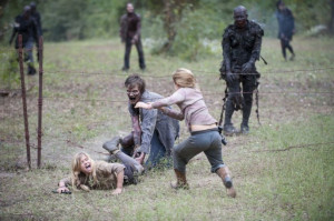 Mika (Kyla Kenedy), Lizzie (Brighton Sharbino) and Walkers - The ...