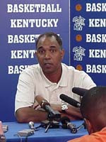 head coach David Hobbs and former Kentucky letterman Reggie Hanson ...