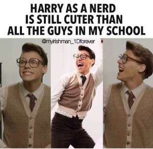OMG a hot nerd!!!