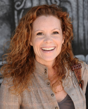 Robyn Lively at event of Puss in Boots (2011)
