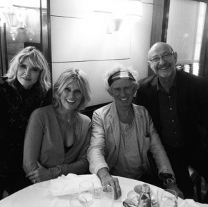 Keith Richards and Patti Hansen with makeup artist Sandy Linter having ...