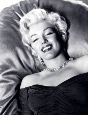 Rare and Candid Marilyn Monroe Pictures (25 pics)