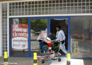 Funny Looting Store With Shopping Cart