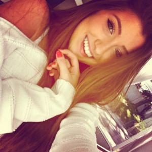 Pic: girl-instagram-pretty-smile-Favim.com-903524