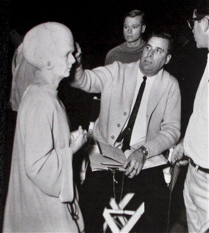 Star Trek - Gene Roddenberry rubbing the alien woman's head for good ...