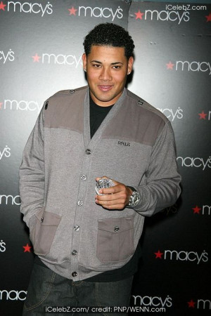 Macy's welcomes Melky Cabrera to celebrate his 2009 World Championship ...