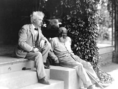 Mark Twain and his friend John Lewis, 1903.