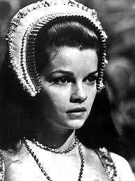 Genevieve Bujold - How tall is Genevieve Bujold ? Personal Biography ?