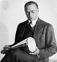 Vladimir Zworykin, 1929, holding his kinescope