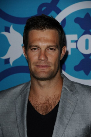 Geoff Stults Enlisted