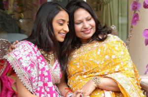 Vanisha Mittal with her loving mother