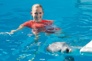 Bethany Hamilton Joins “Dolphin Tale 2″ Cast