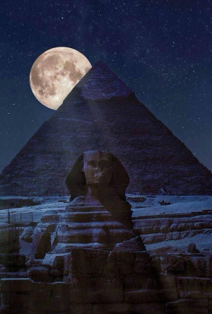 Pyramid At night, Cairo, Egypt absolutely beautiful