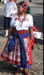 Dos Versiones Para La Vestimenta Típica De Mujer Michoacán