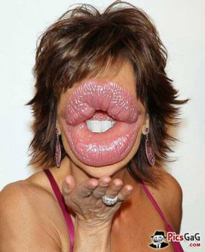 Lisa Rinna Lips Funny Pic