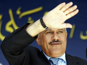 Presidenti i Jemenit, Ali Abdullah Saleh, informoi se do të japë ...