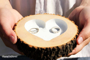 Log Ring Dish perfect for a rustic or country wedding.