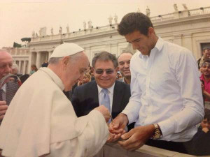 Del Potro junto al Papa Francisco en Roma.
