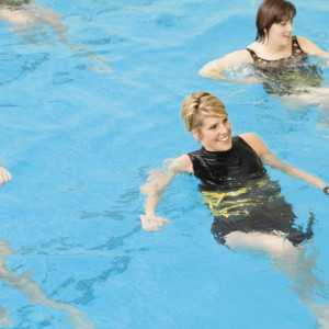 deep water aerobics step aerobics routines split and mix method of ...